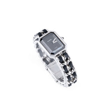 Charger l'image dans la galerie, Montre Chanel Ma première en métal argenté