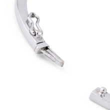 Charger l'image dans la galerie, Bracelet jonc en or gris et diamants