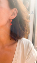 Charger l'image dans la galerie, Boucles d'oreilles en corail sur or jaune Nap III