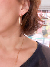 Charger l'image dans la galerie, Créoles en diamants sur or jaune