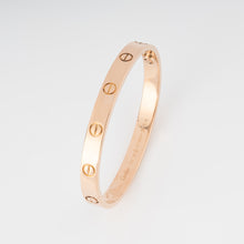 Charger l'image dans la galerie, Bracelet or rose de la maison Cartier collection Love grand modèle