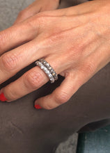 Charger l'image dans la galerie, Alliance en or gris et diamant de la maison Pomellato collection Tango