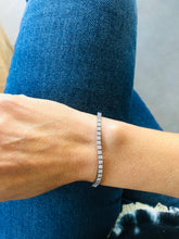 Charger l'image dans la galerie, Bracelet rivière en or gris et diamant