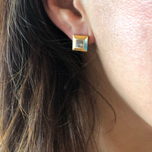 Charger l'image dans la galerie, Paire de boucles d'oreilles Chopard jaune et diamants