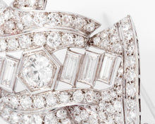 Charger l'image dans la galerie, Broche en platine et diamants