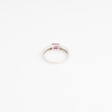 Charger l'image dans la galerie, Bagues en or gris de la Maison Van Cleef
