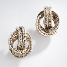 Charger l'image dans la galerie, Paire de boucle d’oreille en n a regent collection vendome de la maison Hermès
