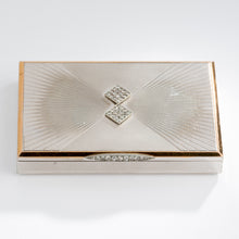Charger l'image dans la galerie, Poudrier en styptor des année 1930 de la maison Van Cleef and Arpels
