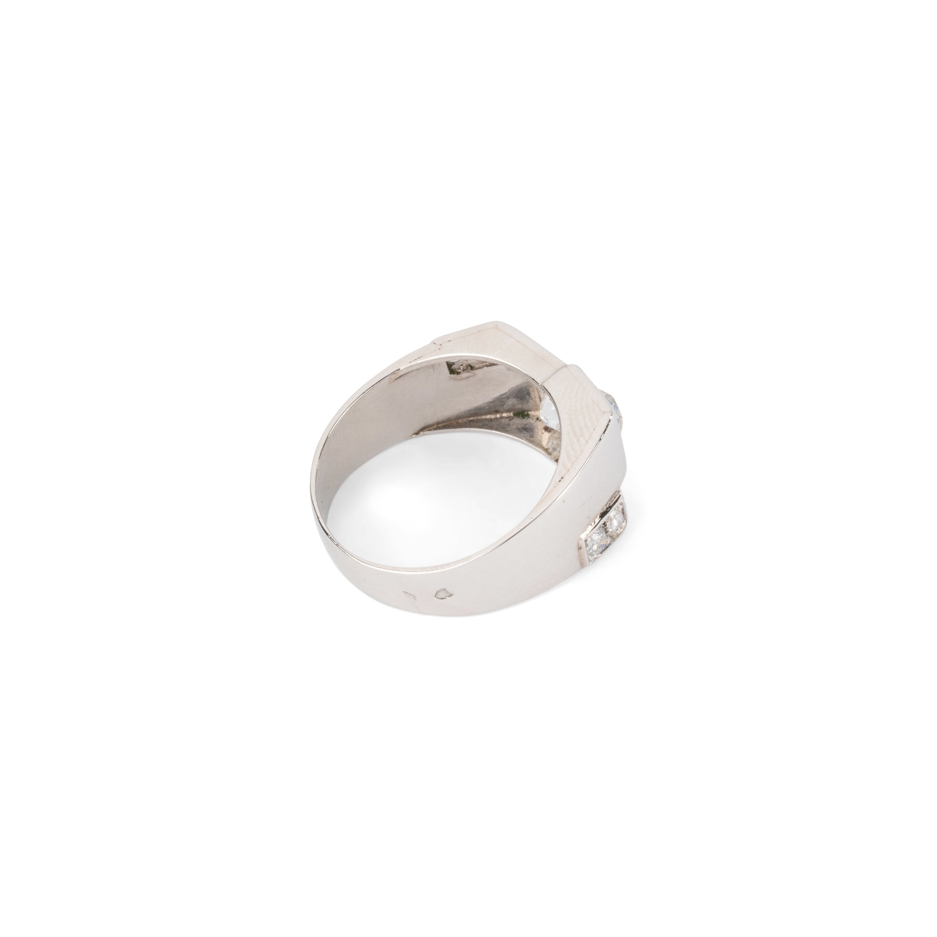 Bague Art Déco en platine et  diamant