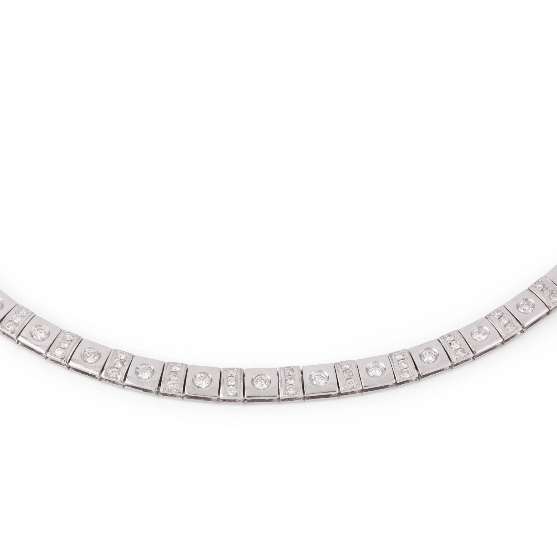 Collier en or gris et diamant