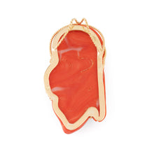 Charger l'image dans la galerie, Pendentif en corail sur or jaune,représentant une tête de femme
