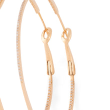 Charger l'image dans la galerie, Créoles en or rose et diamants
