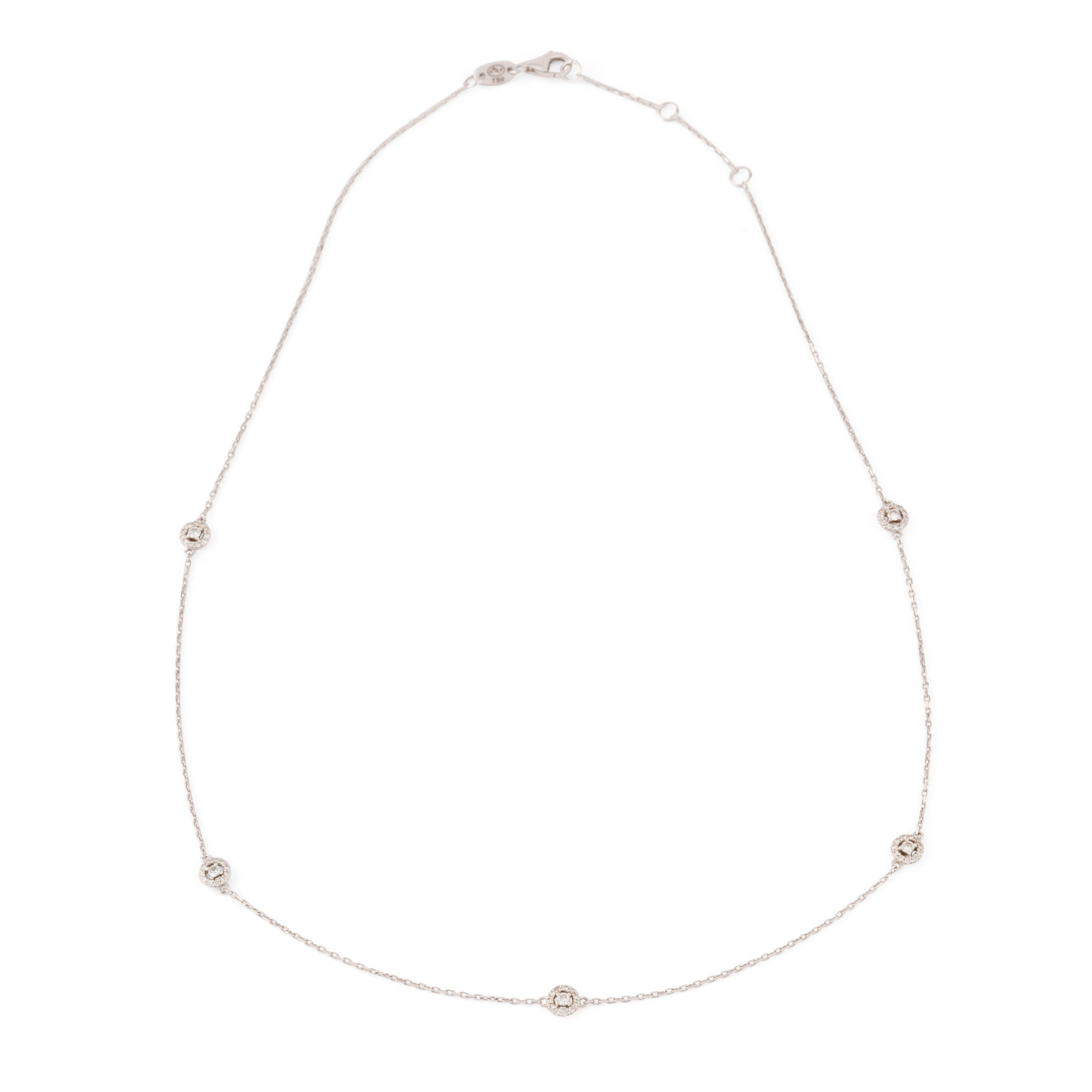 Collier en or gris ornée de 5 diamants entourés de plus petit diamant