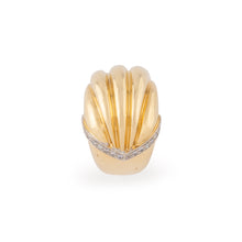 Charger l'image dans la galerie, Bague godronnée en or jaune souligné d'une ligne de diamant
