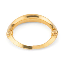 Charger l'image dans la galerie, Bracelet jonc en or jaune martelé 22 k du créateur Lalaounis
