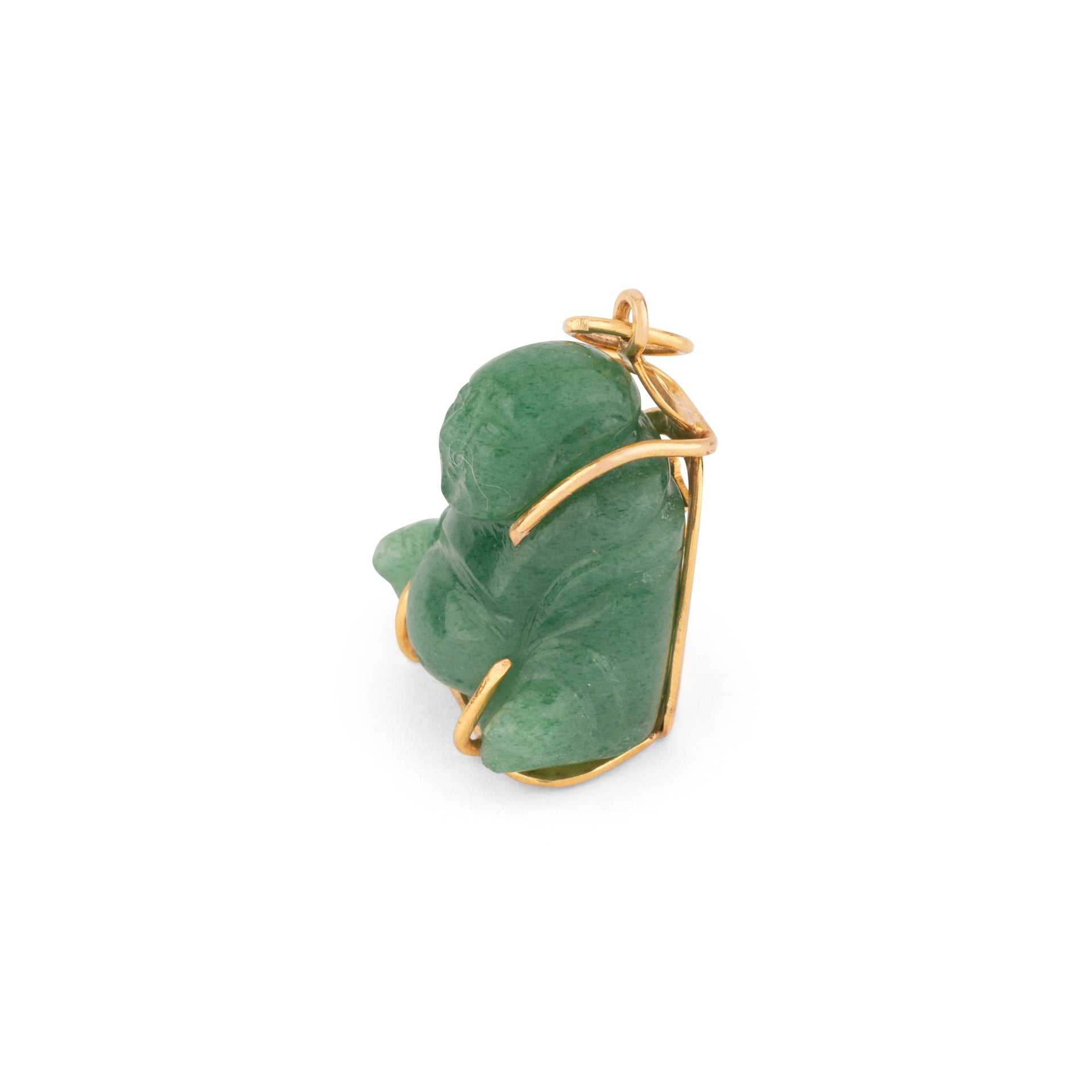 Pendentif représentant un Bouddha sculpté en l'aventurine