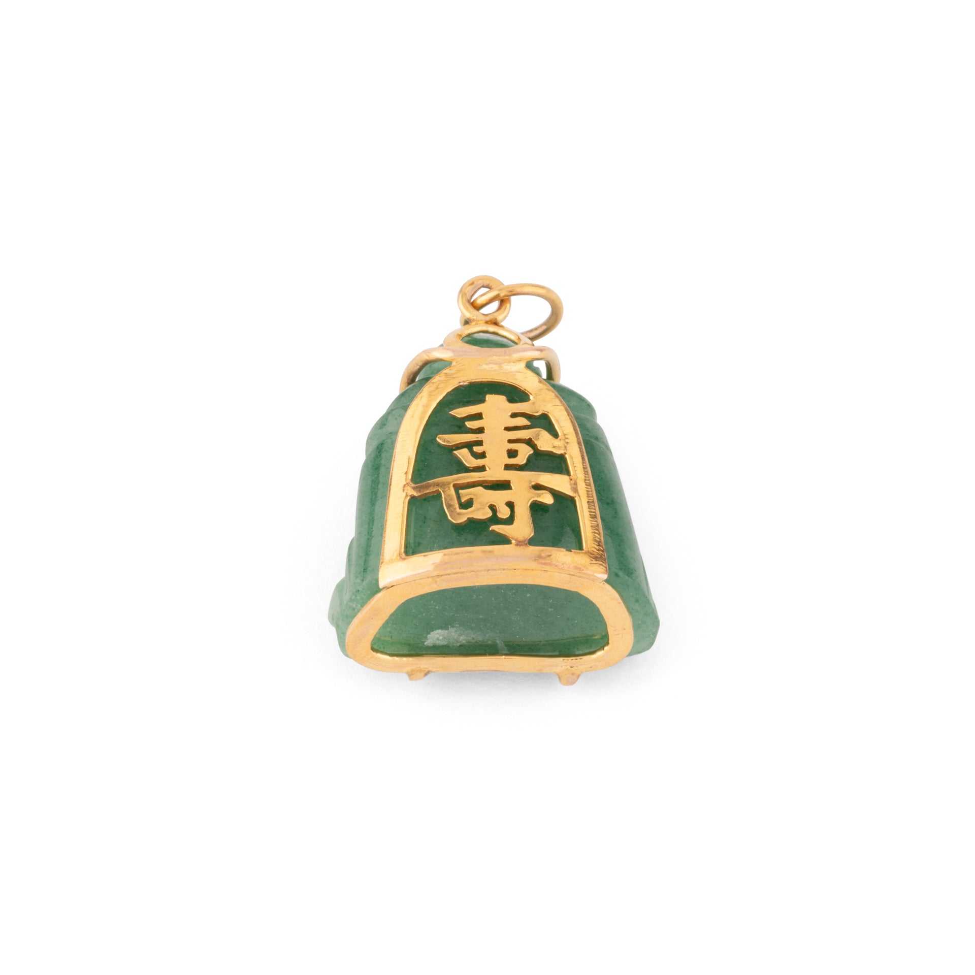 Pendentif représentant un Bouddha sculpté en l'aventurine