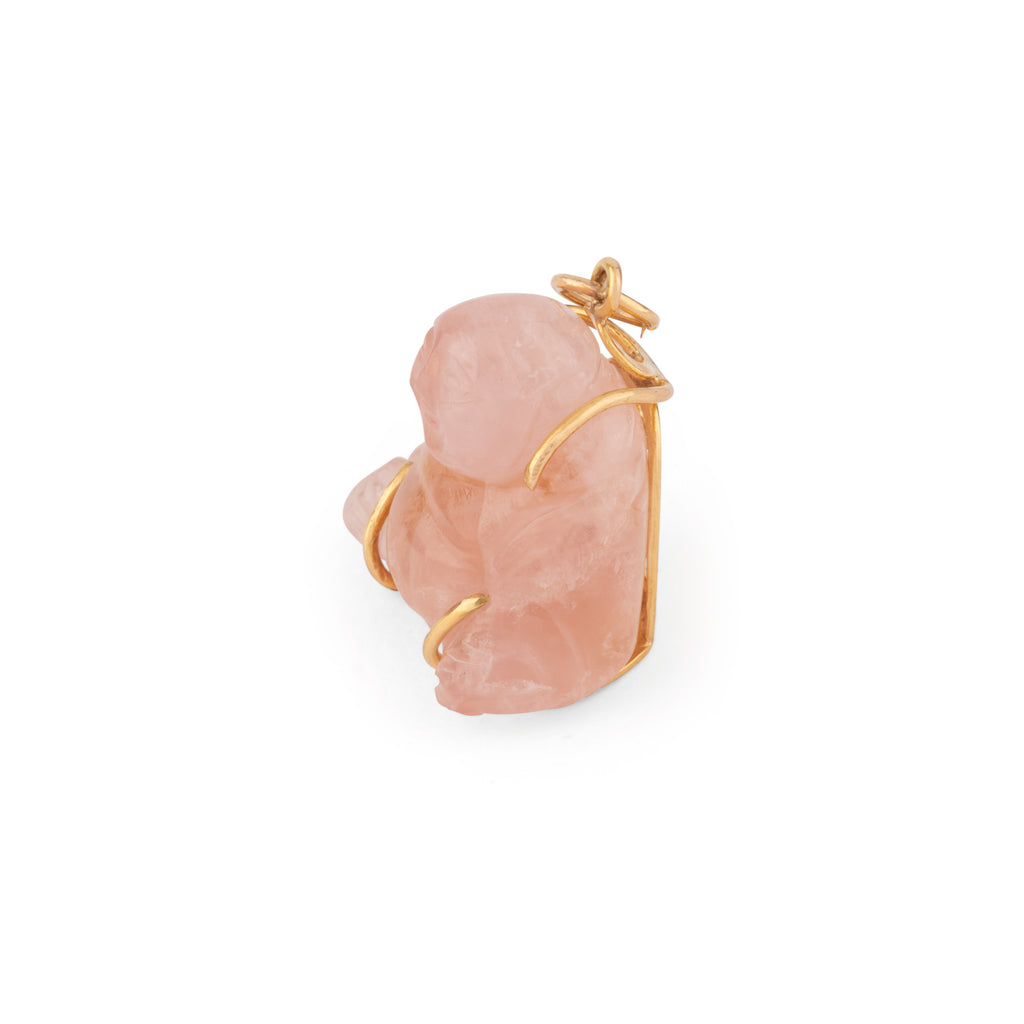 Pendentif représentant un Bouddha quartz rose sculptée