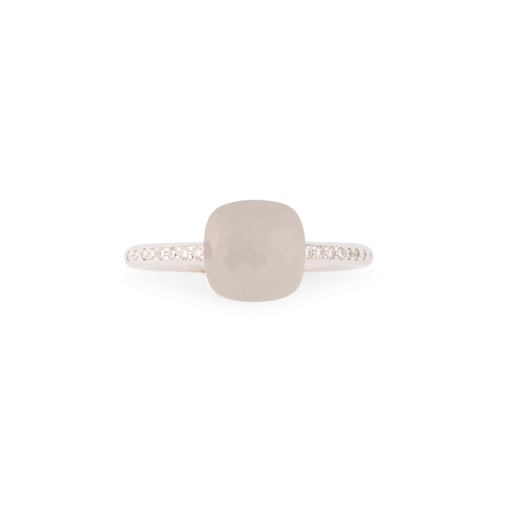 Bague or gris de la maison Pomellato,modèle Nudo