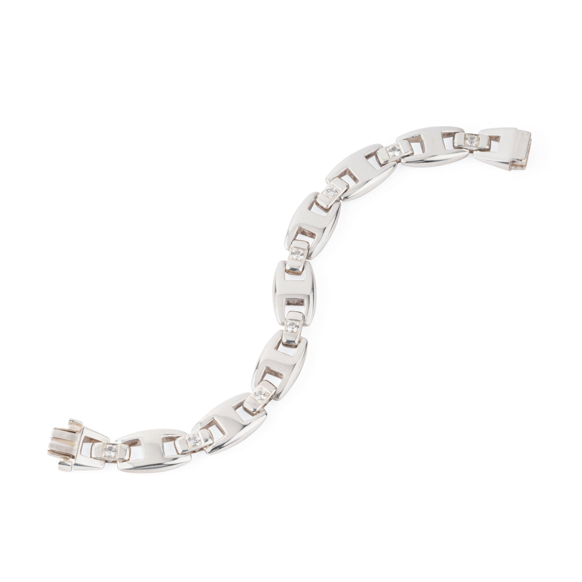 Bracelet en argent de la Maison Hermès du modèle Cassiopé