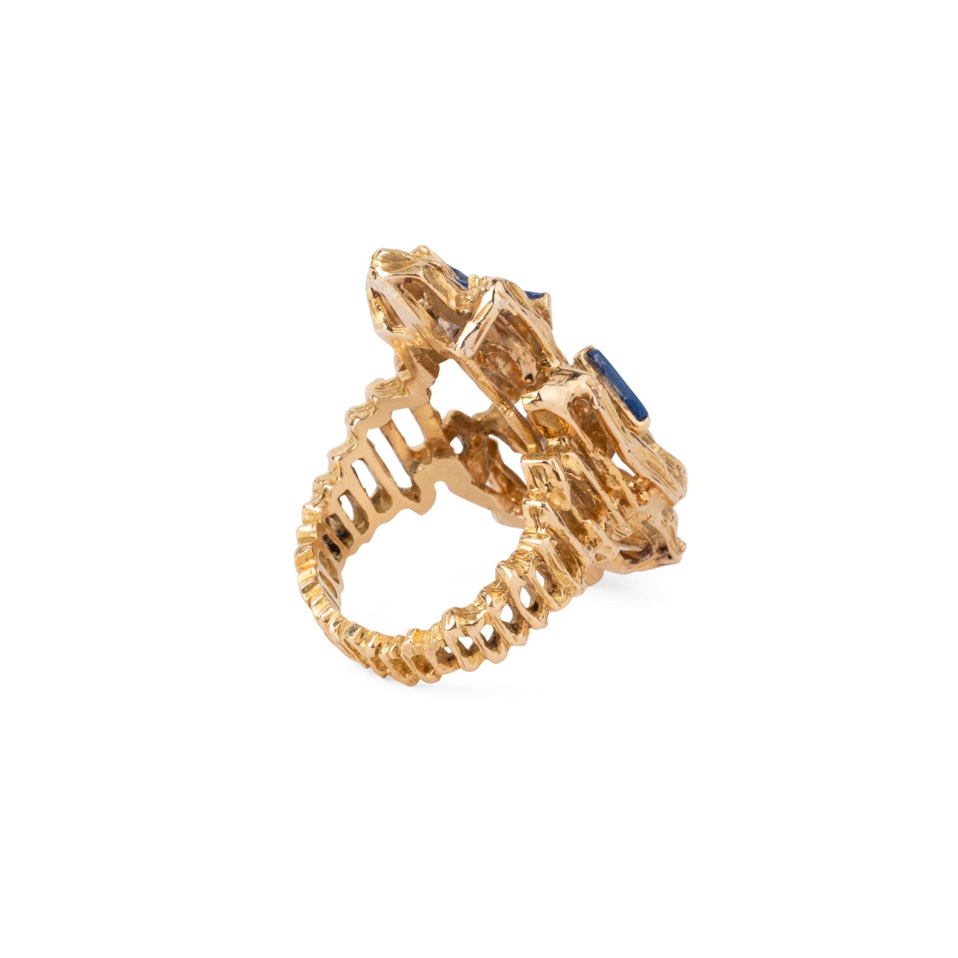 Bague moderniste en or texturé et ajouré,ornée de lapis lazuli