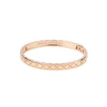 Charger l'image dans la galerie, Bracelet en or rose de la maison Chanel, modèle Coco Crush
