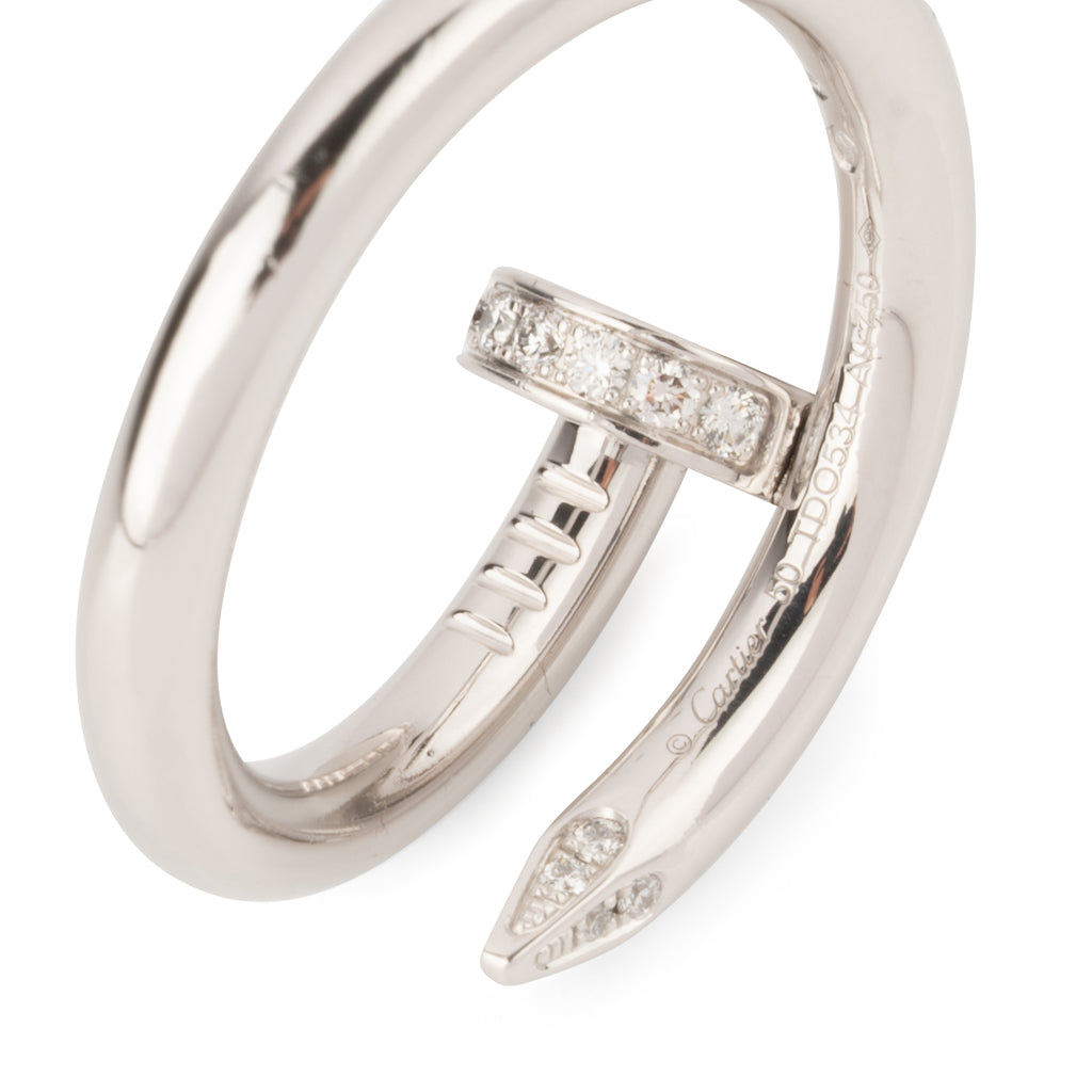 Bague or gris de la maison Cartier ,modèle Juste un clou