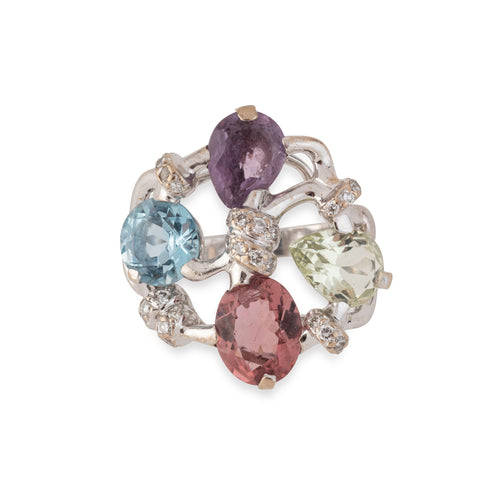 Bague Chanel "Vénitienne" avec pierres fines