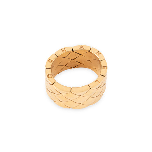 Bague Chanel "Matelassé" en or jaune