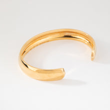 Charger l'image dans la galerie, Bracelet jonc or jaune de la maison Cartier
