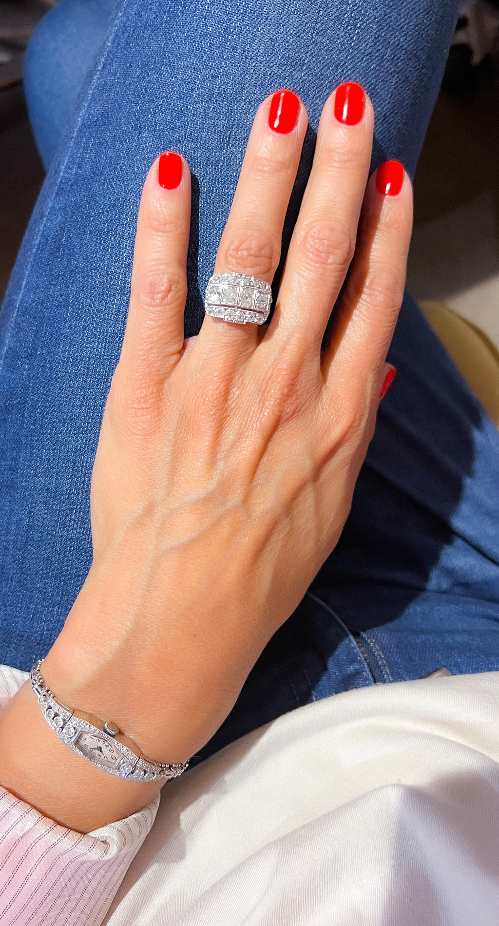 Bague jarretière en platine et diamants