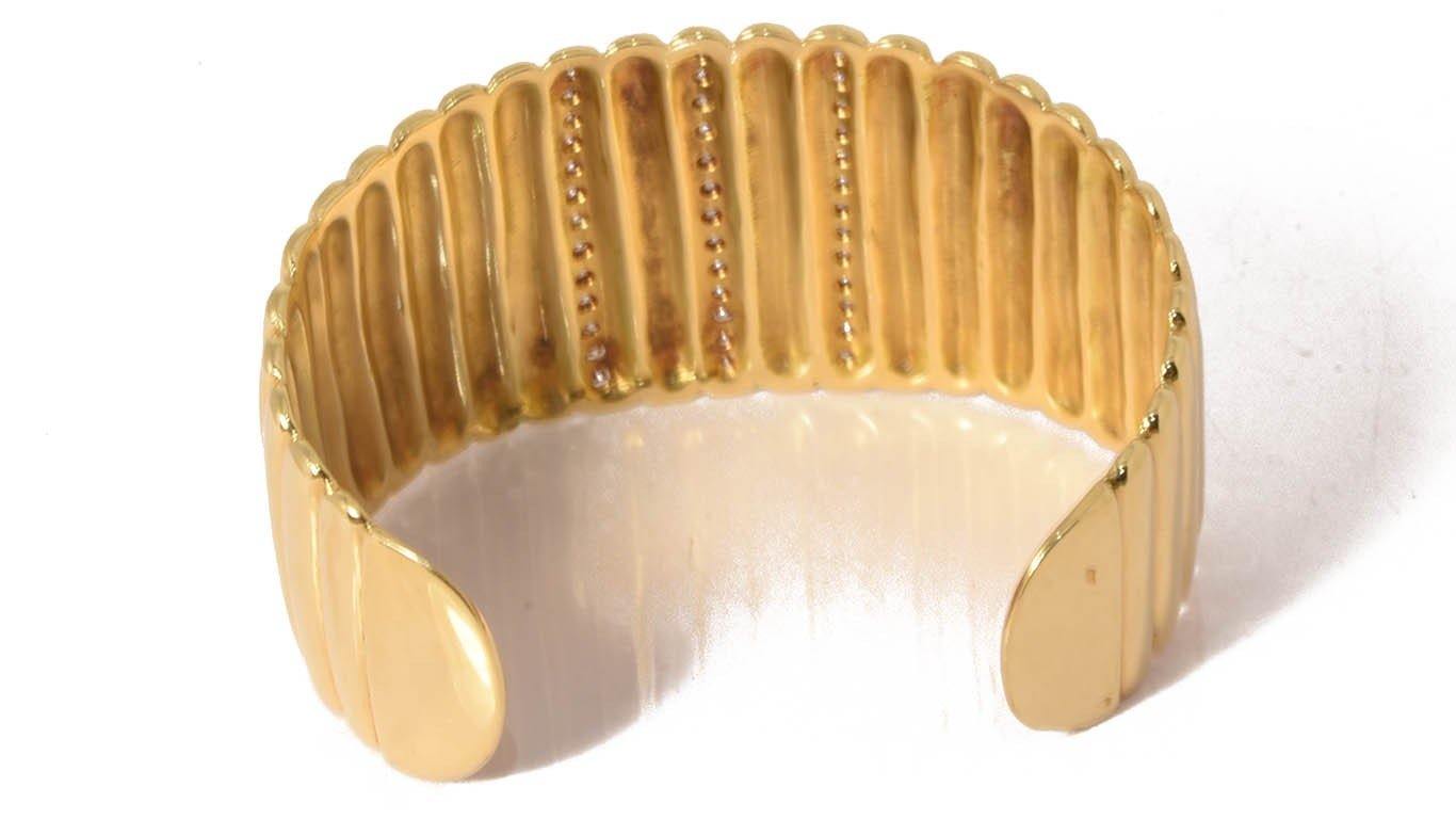 Large Manchette godronnée Or jaune 18k - adalgyseboutique