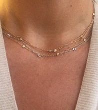 Charger l'image dans la galerie, Collier or jaune intercalé de diamant sur maille forçat
