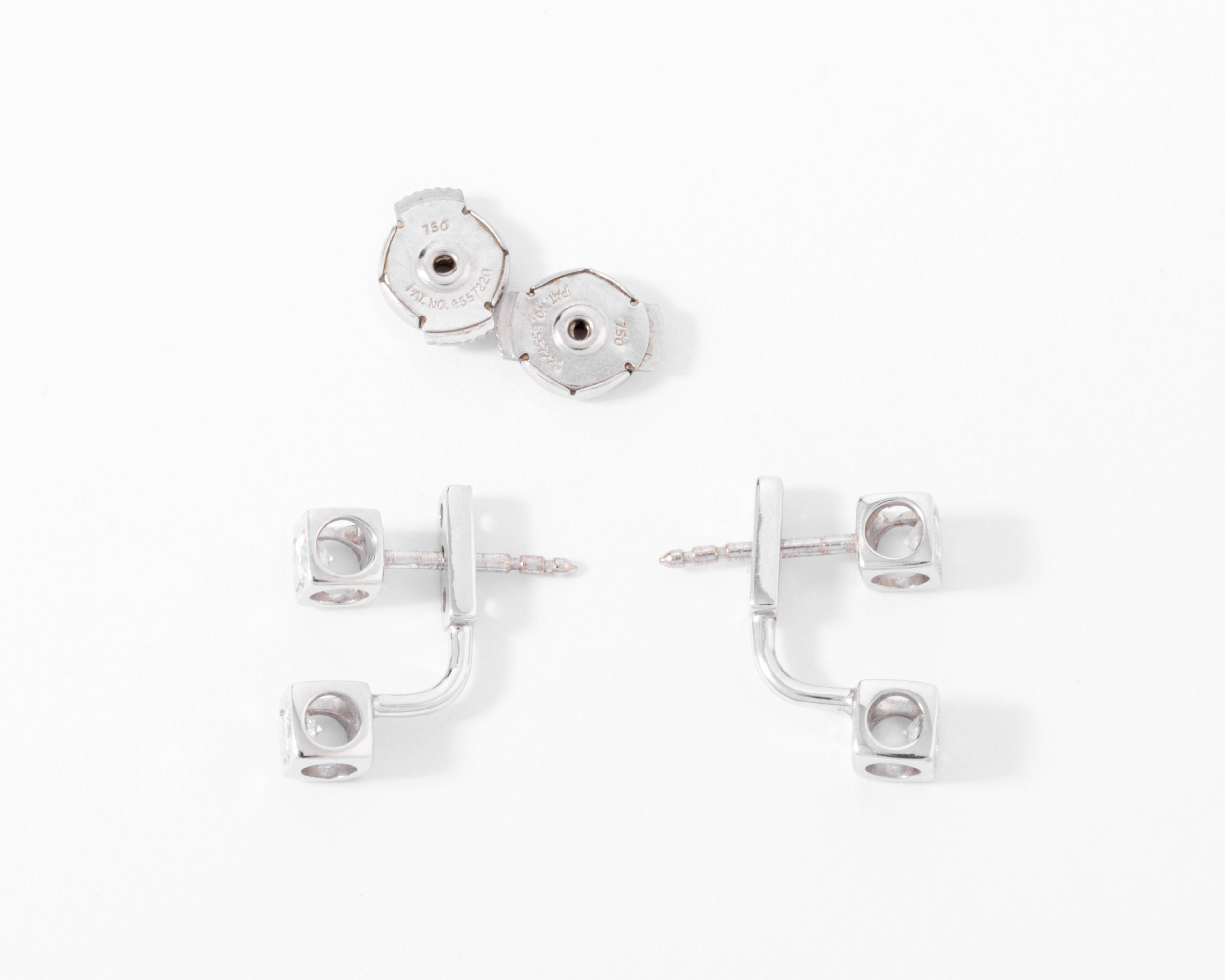 Boucles d'oreilles Dinh Van en or gris et diamants modèle Cube