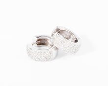 Charger l'image dans la galerie, Boucles d'oreilles en demi créole en or gris et diamant
