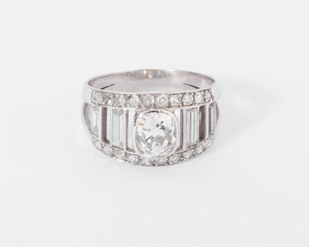 Bague en diamant et platine forme bandeau
