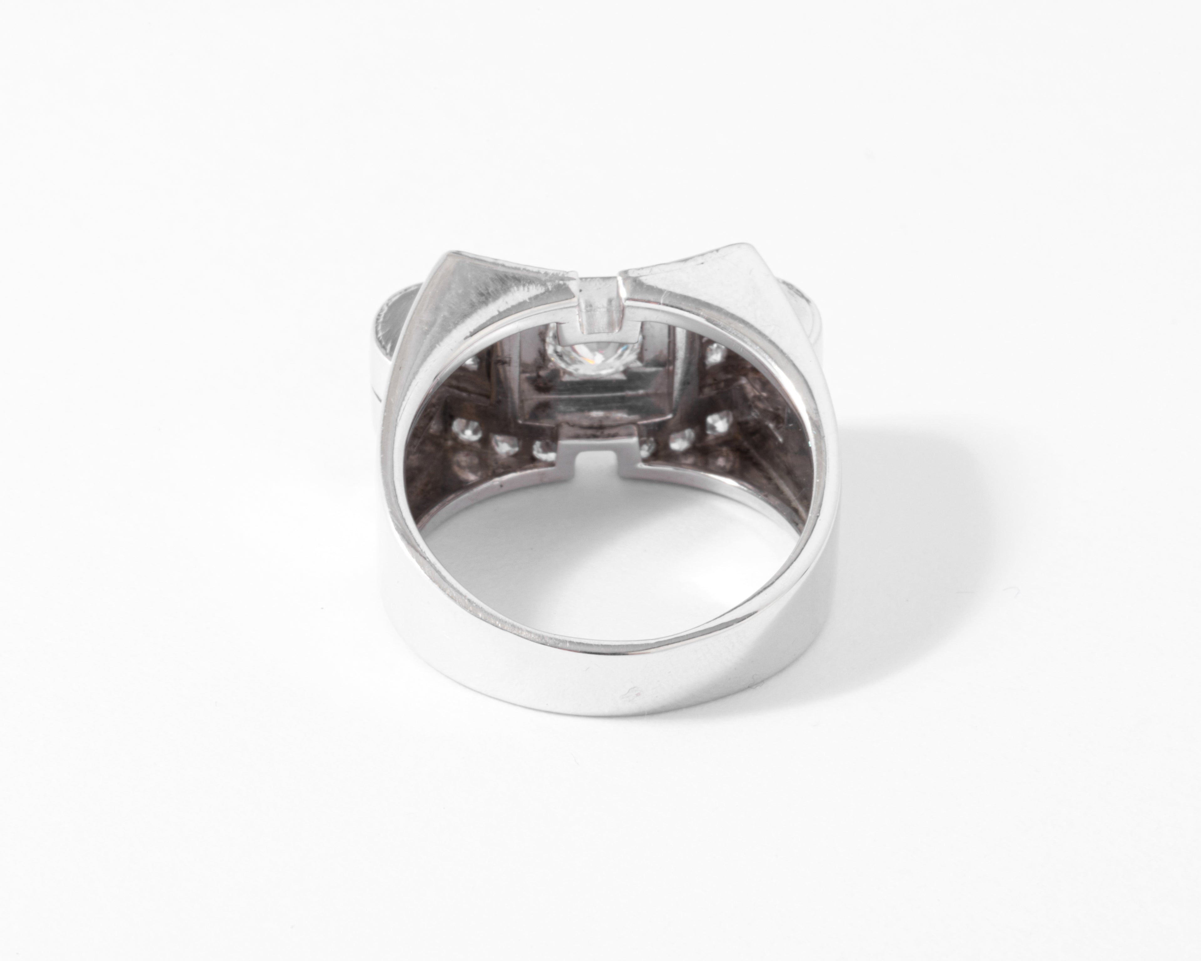 Bague tank en or gris et diamant