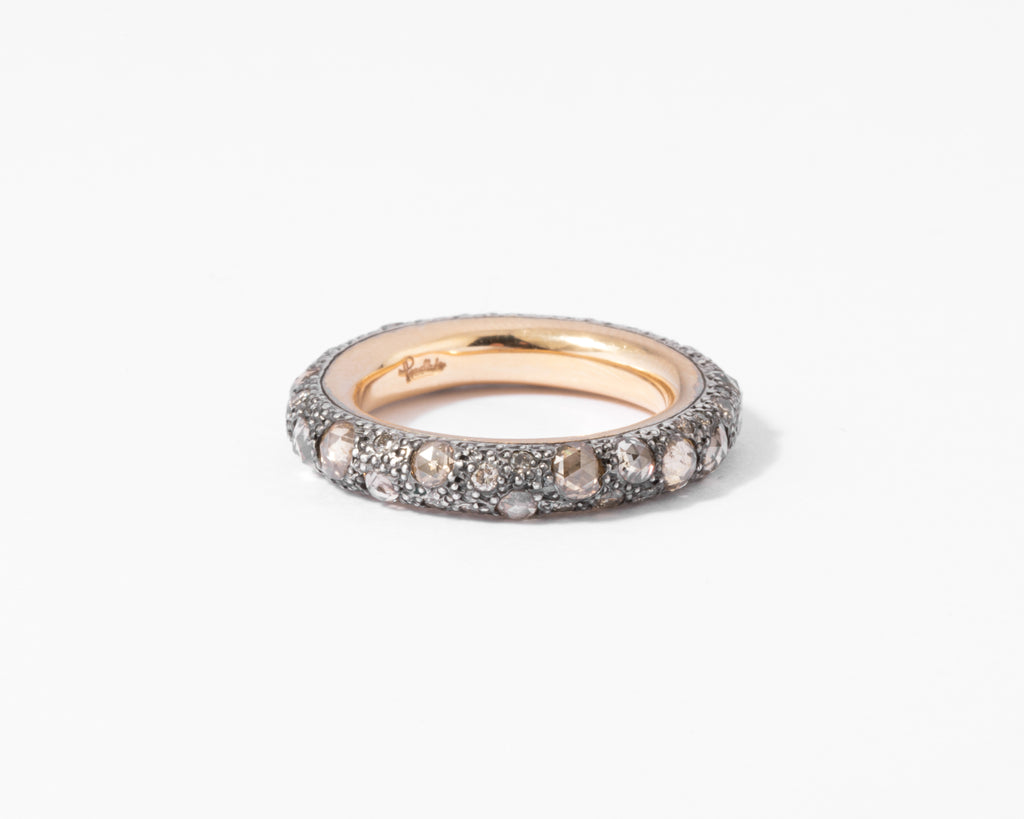 Alliance en diamant bruns de la maison Pomellato modèle Tango