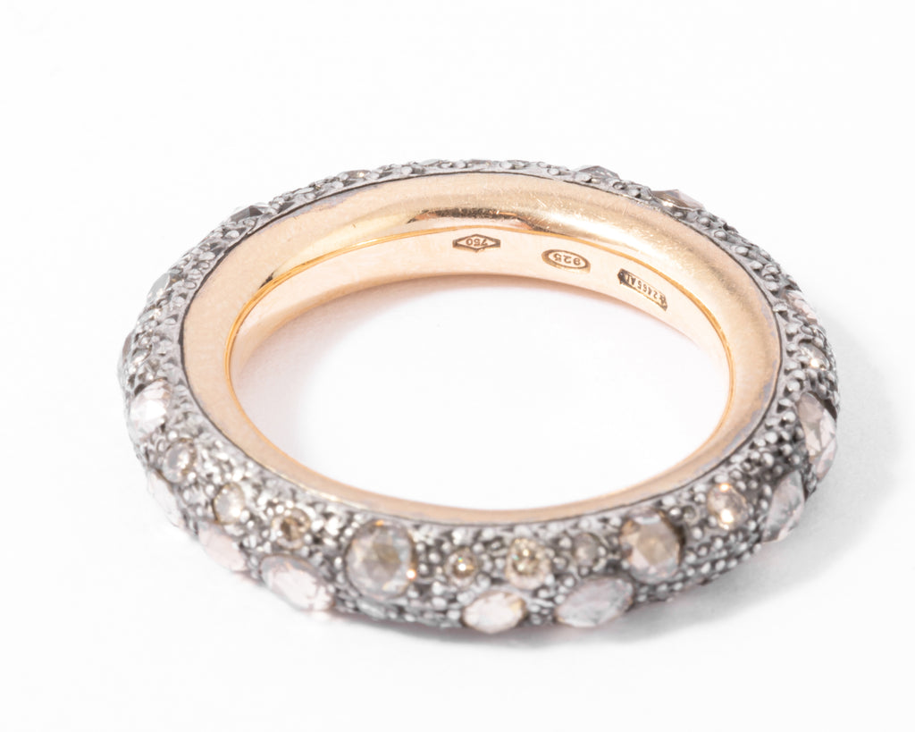 Alliance en diamant bruns de la maison Pomellato modèle Tango