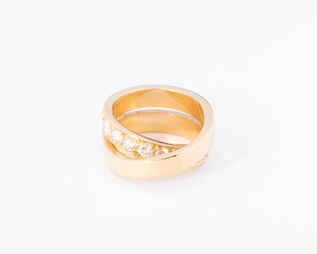 Bague Cartier modèle Nouvelle Vague or jaune et diamants