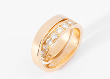 Charger l'image dans la galerie, Bague Cartier modèle Nouvelle Vague or jaune et diamants
