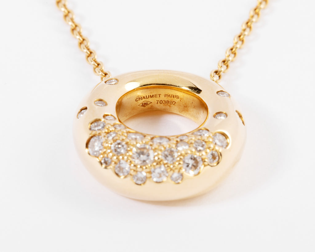 Collier signé de la maison Chaumet modèle anneau