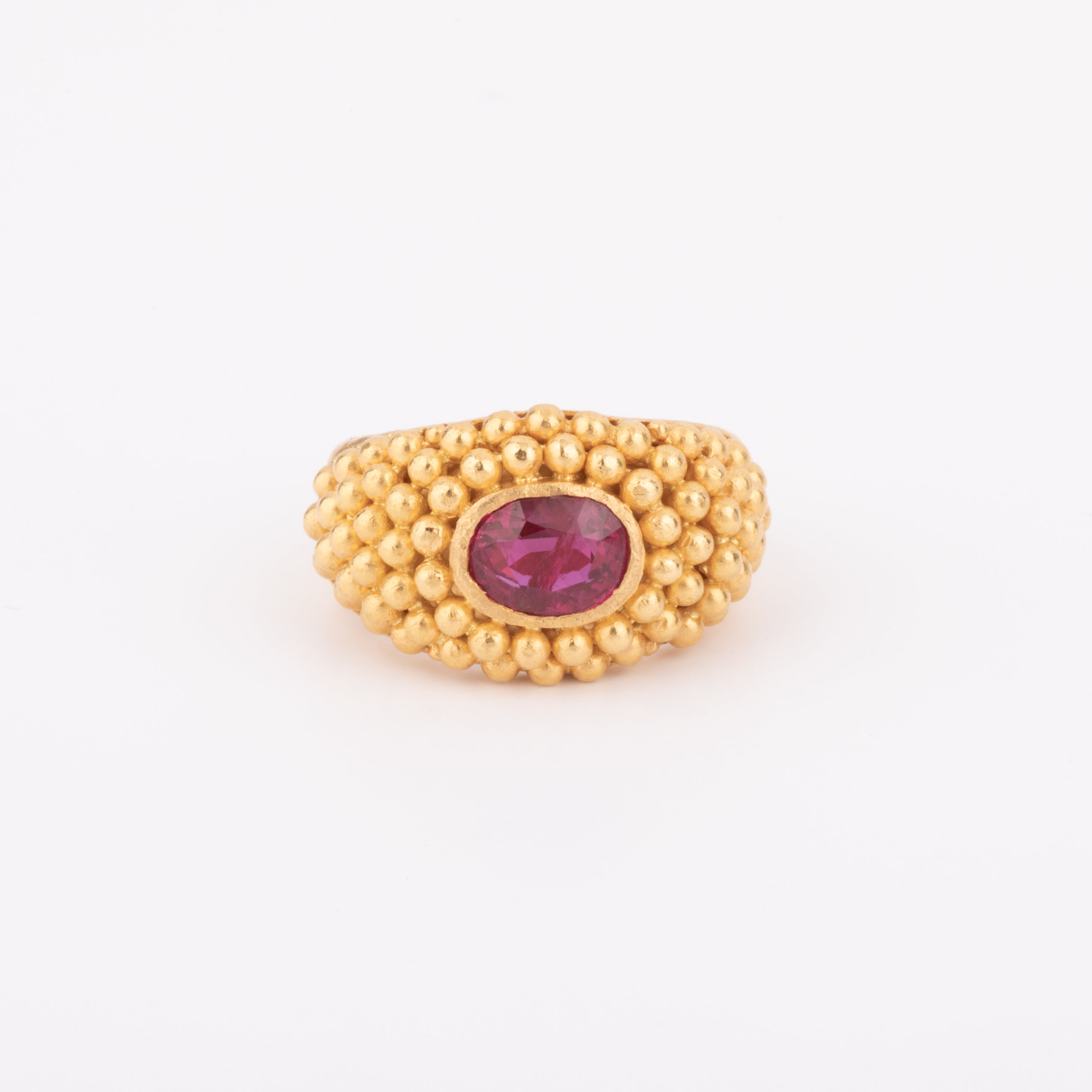 Bague étrusque or jaune Rubis