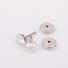 Charger l'image dans la galerie, Paire de puce en diamant sur or gris 4 griffes
