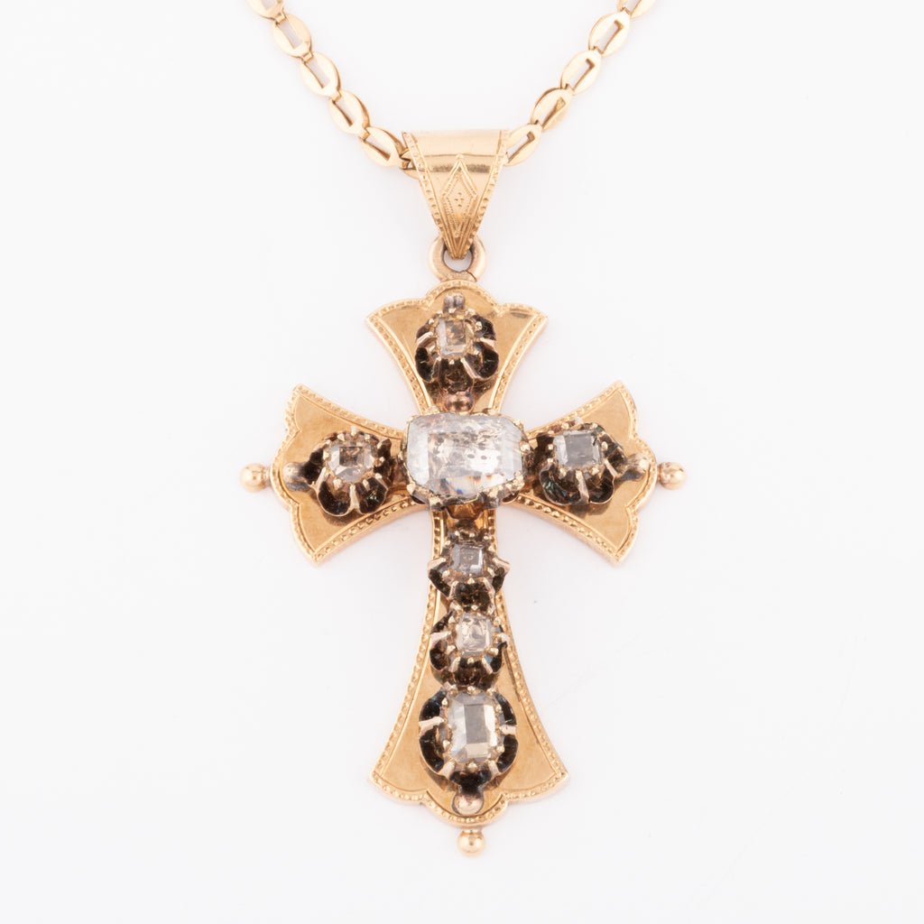 Croix or jaune et diamants