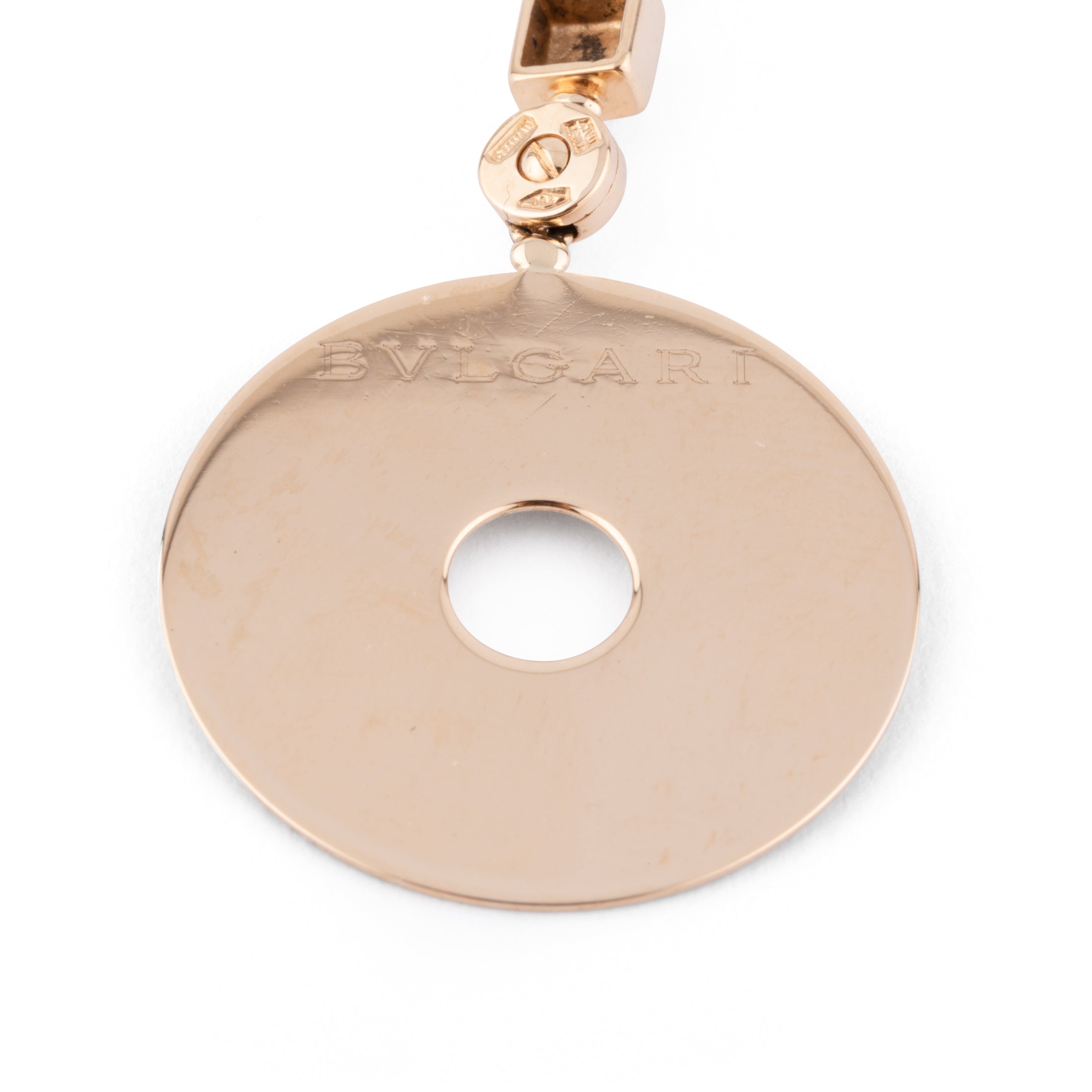 Collier or jaune de la maison Bvlgari modèle Lucia