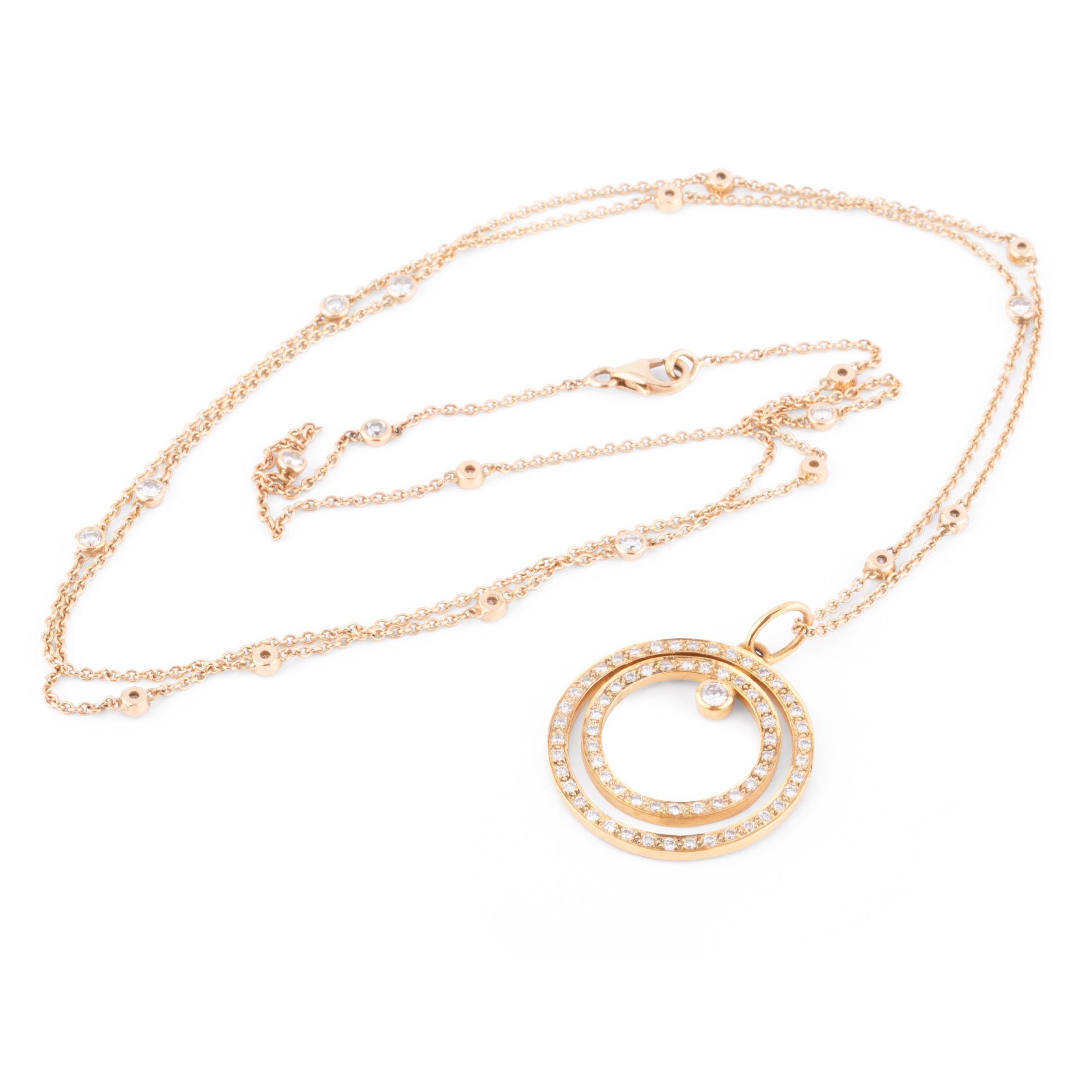 Collier en or jaune motif en diamant sur longue chaine alternée de diamant