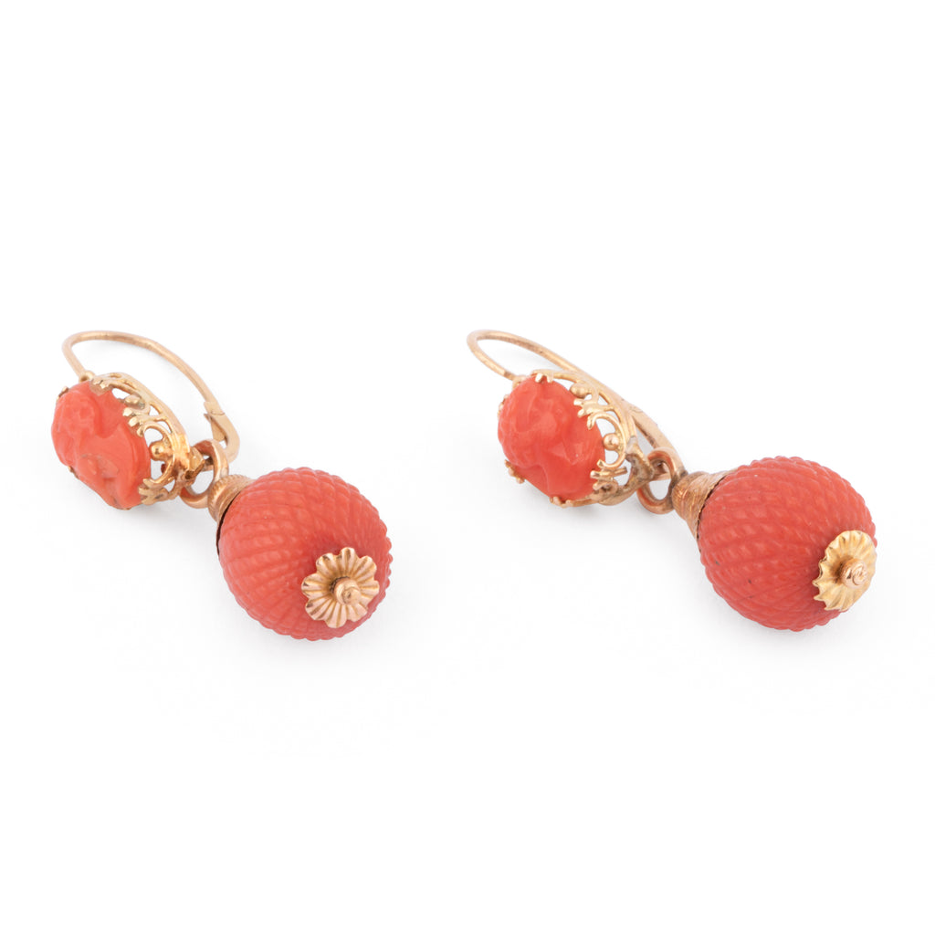 Boucles d'oreilles en corail sur or jaune Nap III