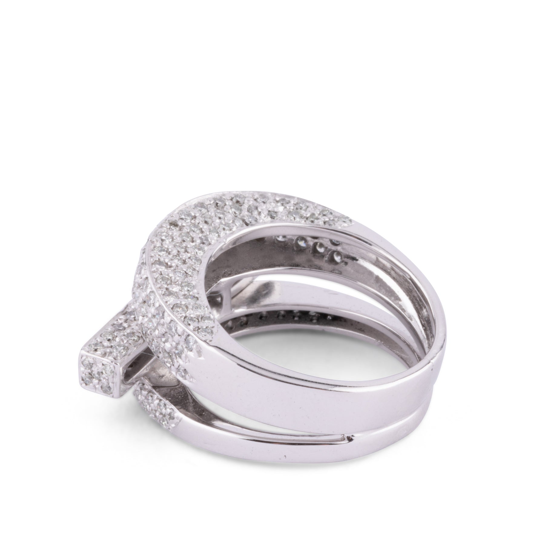 Bague en or gris et diamants asymétrique