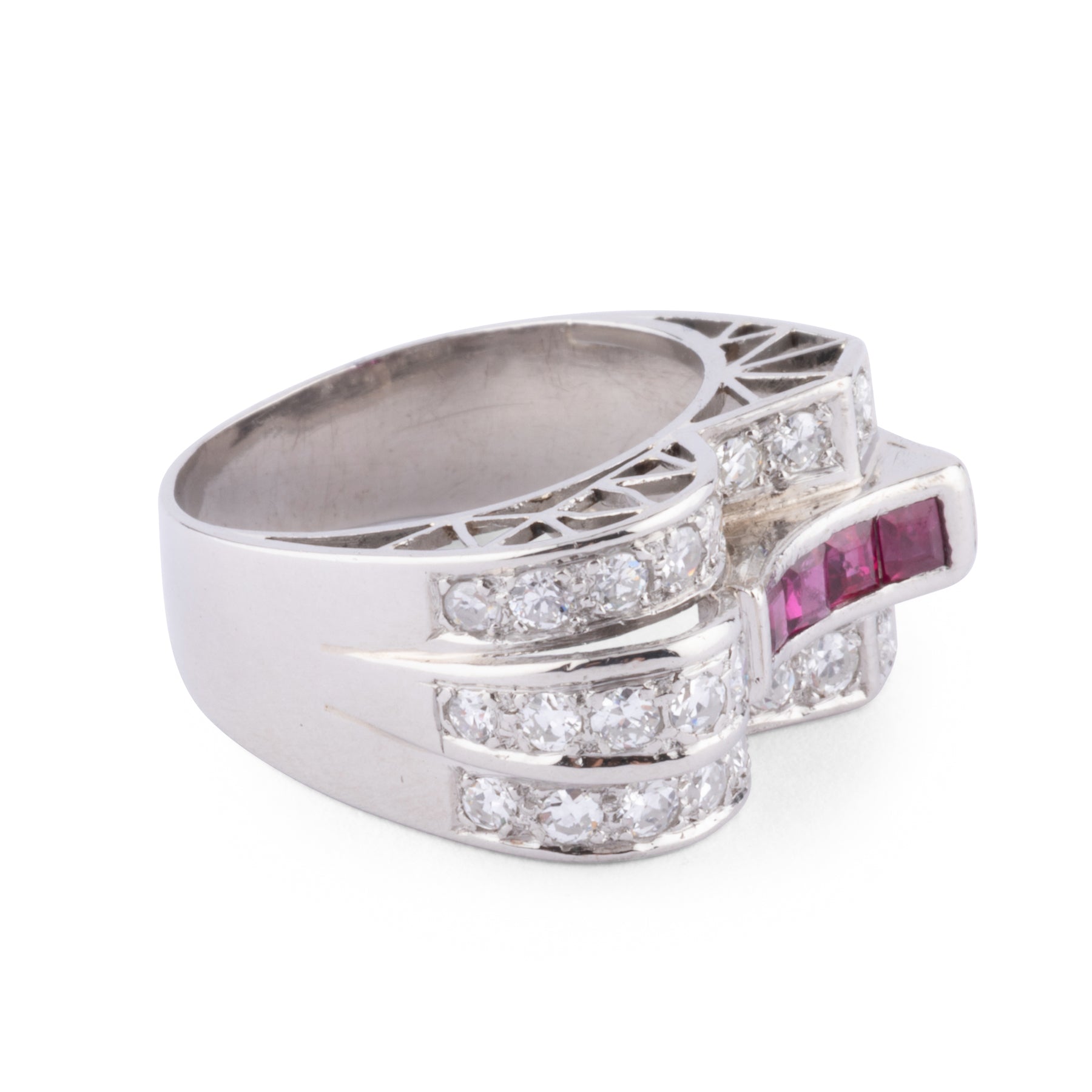 Bague en platine diamant et rubis